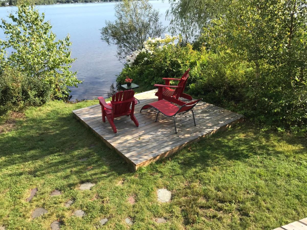 Le Gite Du Lac A La Tortue Herouxville Екстер'єр фото